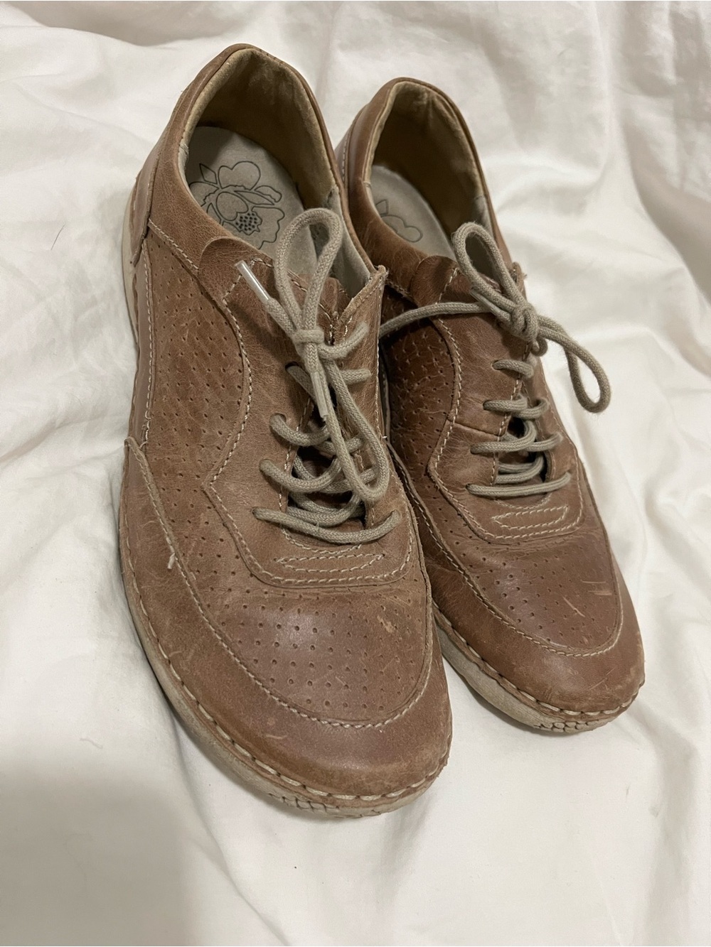 Josef Seibel Hand Stitched Caspian Leather Comfort Sneaker 9/9.5